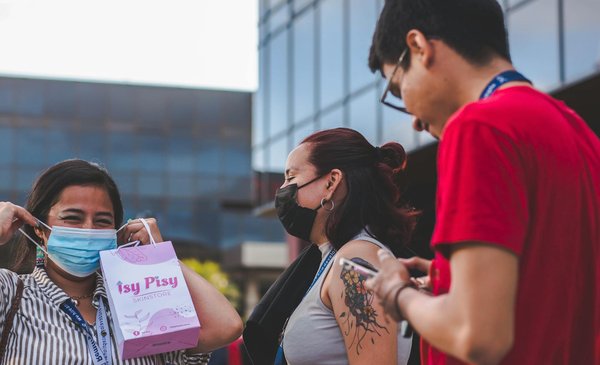 How is the UK tech scene influencing smart city developments?